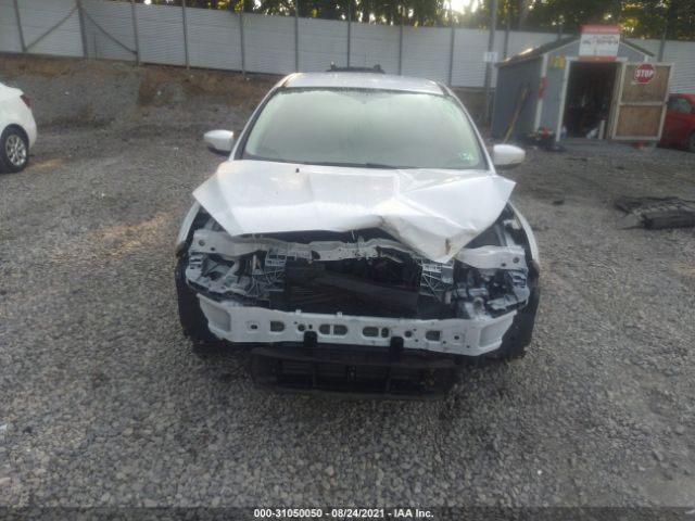 1FADP3K23HL223484  ford focus 2017 IMG 5