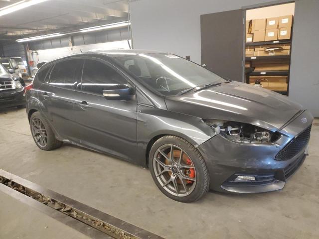 1FADP3L95HL275047  ford focus 2017 IMG 3