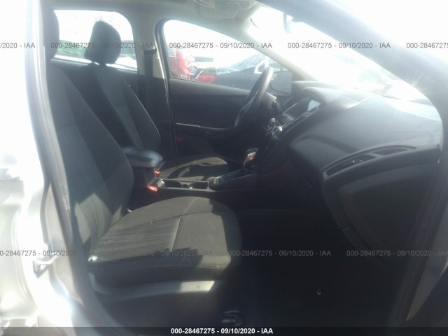 1FADP3M24HL226133  ford focus 2017 IMG 4