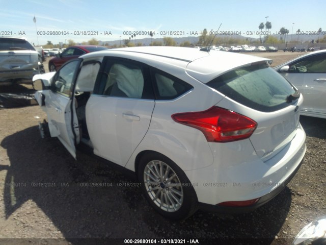 1FADP3R42HL224505  ford focus 2017 IMG 2