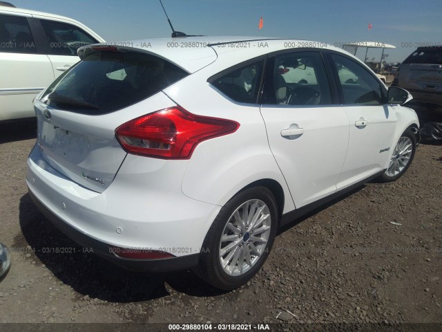 1FADP3R42HL224505  ford focus 2017 IMG 3