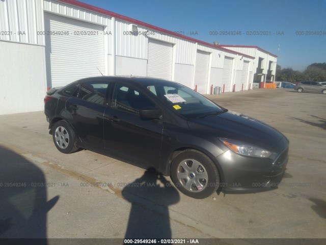 1FADP3E24JL329752  ford focus 2018 IMG 0