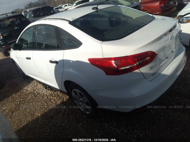 1FADP3E27JL208844  ford focus 2018 IMG 2