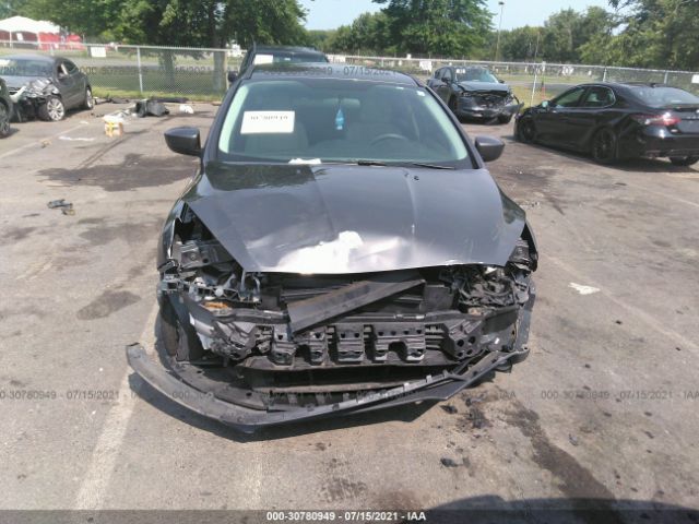 1FADP3F26JL288989  ford focus 2018 IMG 5