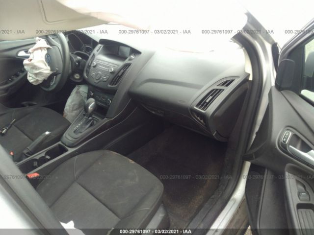 1FADP3F28JL255699  ford focus 2018 IMG 4