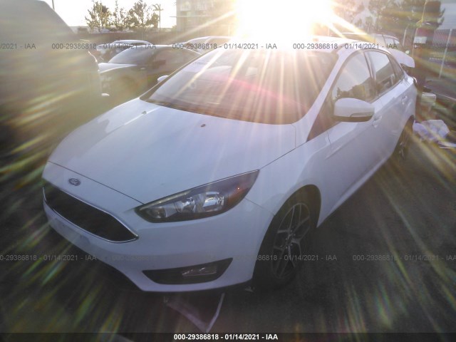 1FADP3H27JL241175  ford focus 2018 IMG 1