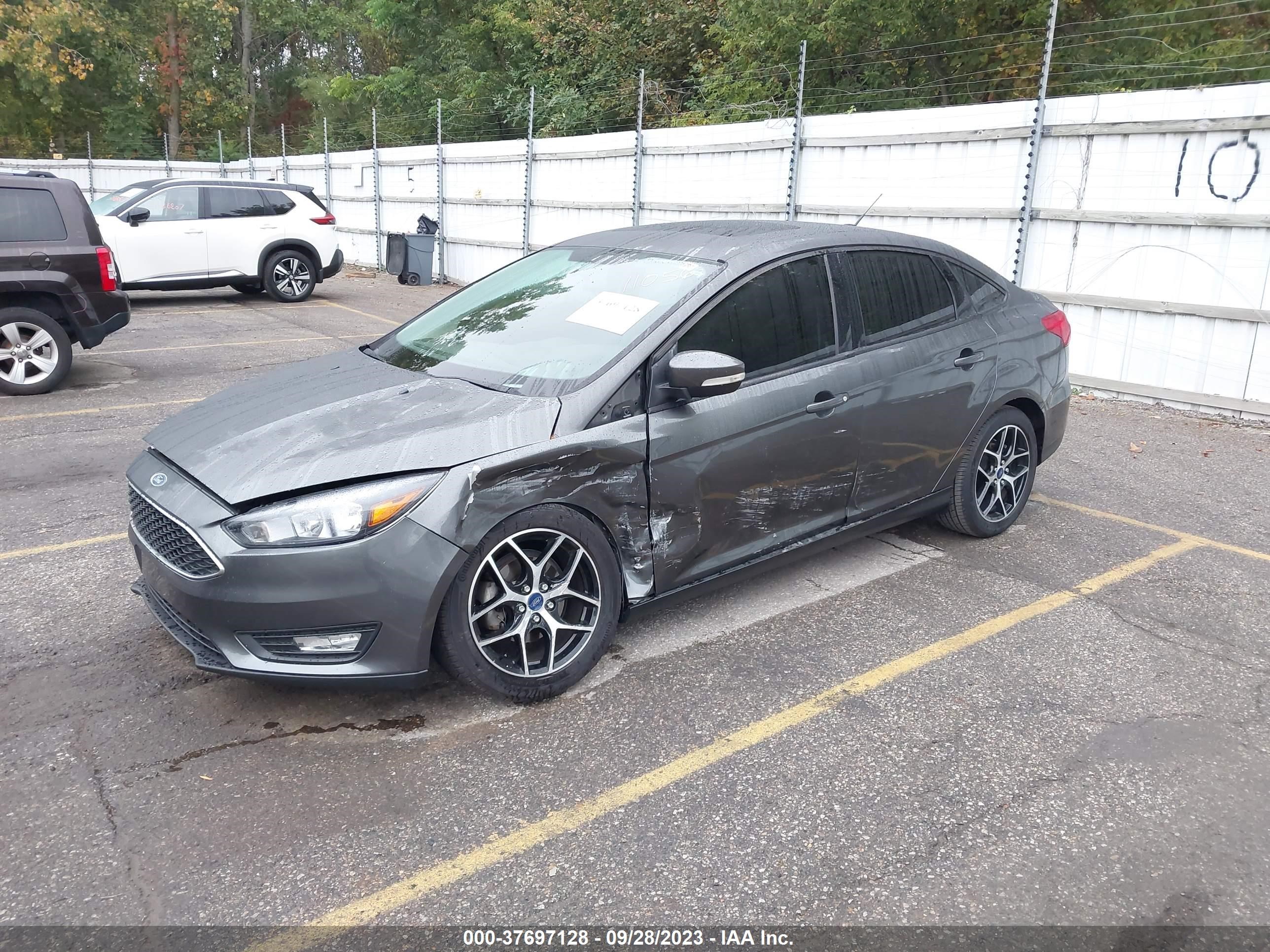 1FADP3H2XJL311056  ford focus 2018 IMG 1