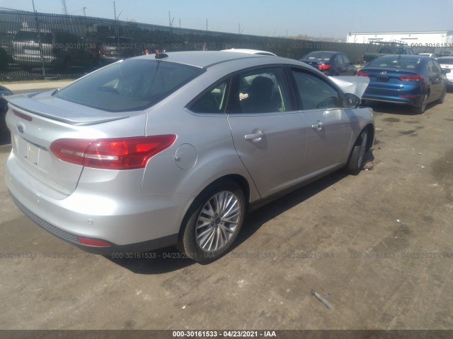 1FADP3J24JL281045  ford focus 2018 IMG 3