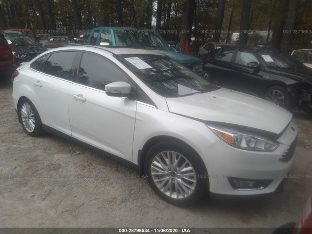 1FADP3J27JL271528  ford focus 2018 IMG 0