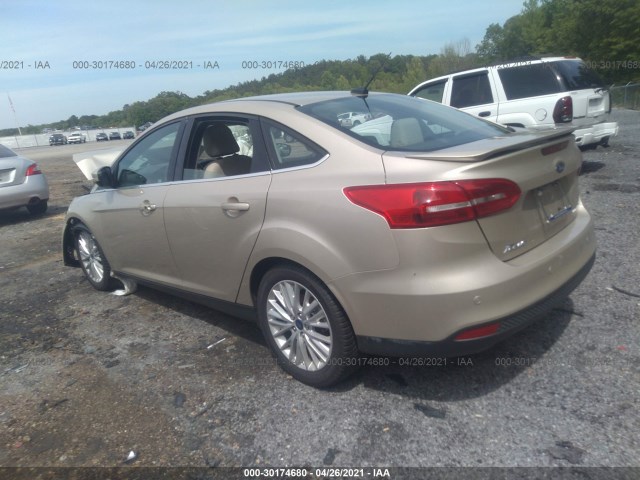 1FADP3J27JL293772  ford focus 2018 IMG 2