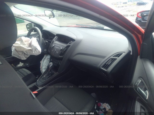 1FADP3K23JL285330  ford focus 2018 IMG 4