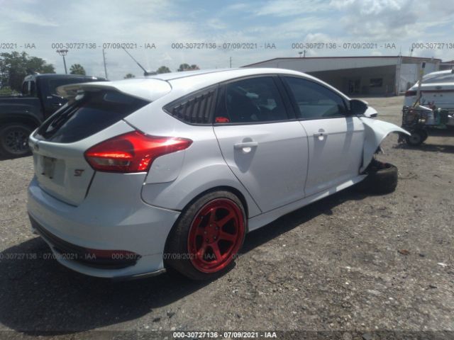 1FADP3L99JL256278  ford focus 2018 IMG 3