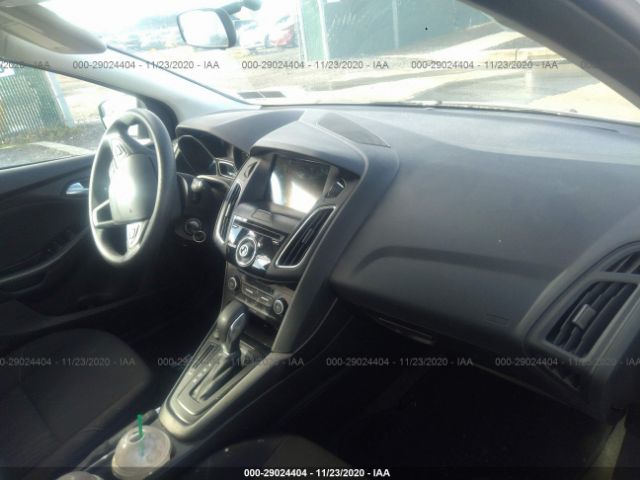 1FADP3M2XJL273589  ford focus 2018 IMG 4