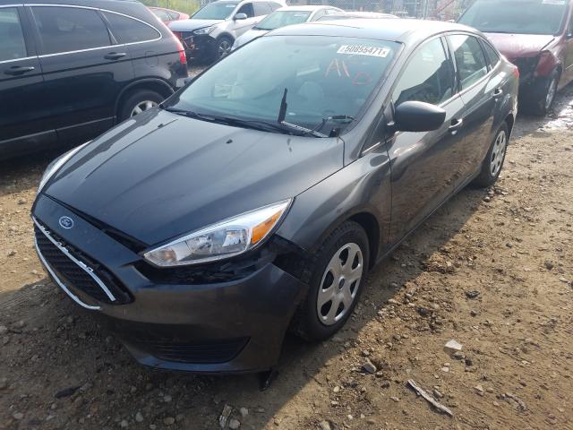 1FADP3E22JL320211  ford focus s 2018 IMG 1