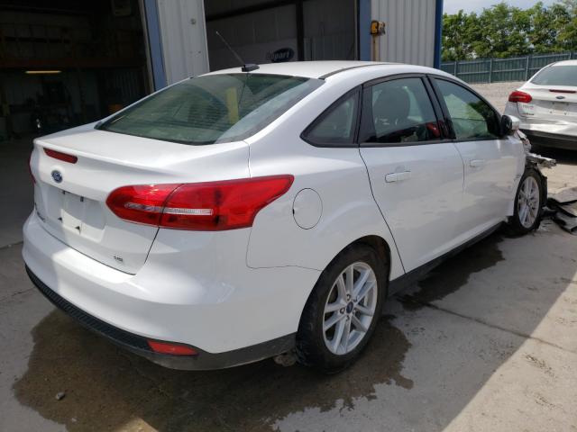 1FADP3F25HL337576  ford focus se 2017 IMG 3