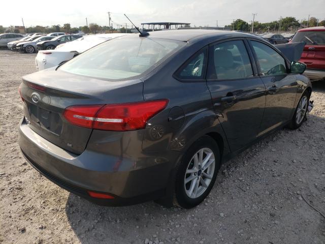 1FADP3F20JL256295  ford focus se 2018 IMG 3