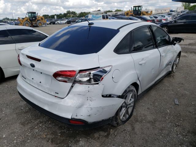 1FADP3F28JL319384  ford focus se 2018 IMG 3