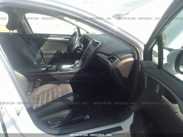 3FA6P0H76GR302268  ford fusion 2016 IMG 4