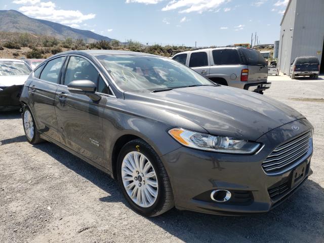 3FA6P0PU0GR305786  ford  2016 IMG 0