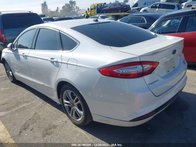 3FA6P0RU1GR157709  ford  2016 IMG 2