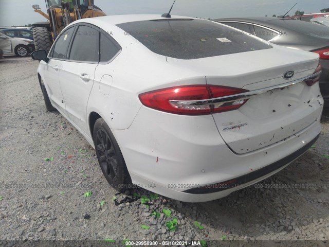 3FA6P0H71HR226010  ford fusion 2017 IMG 2