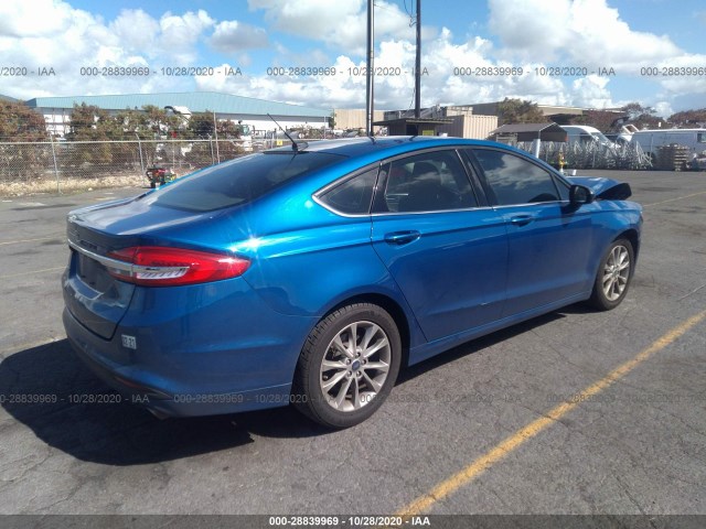 3FA6P0H74HR237812  ford fusion 2017 IMG 3