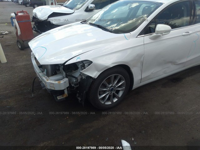 3FA6P0H78HR109363  ford fusion 2017 IMG 5