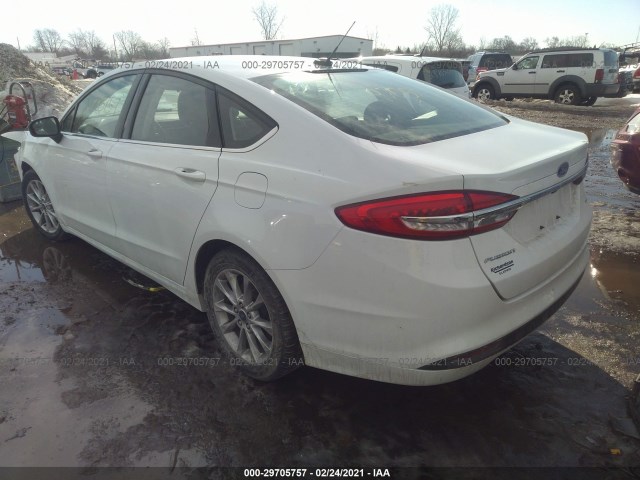 3FA6P0H79HR220746  ford fusion 2017 IMG 2