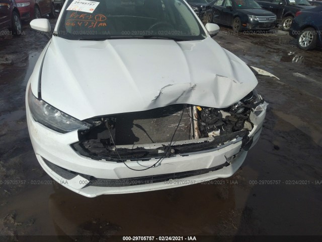 3FA6P0H79HR220746  ford fusion 2017 IMG 5