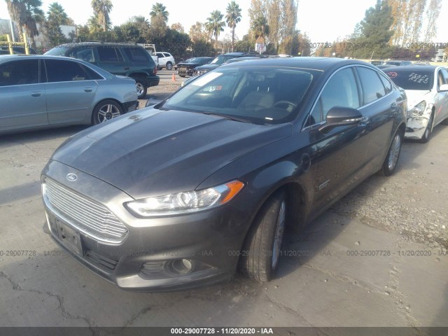 3FA6P0PU9GR320576  ford  2016 IMG 1