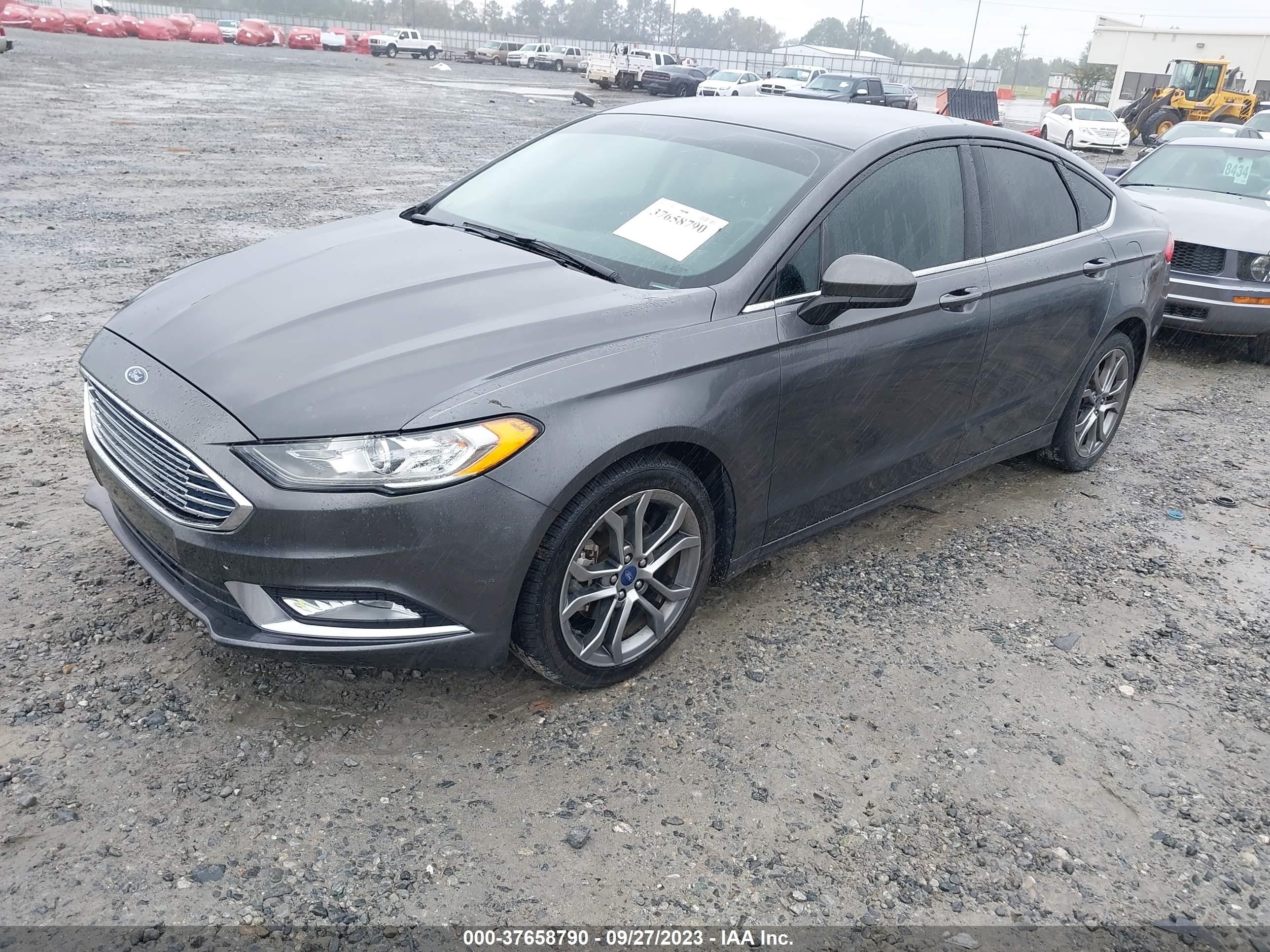 3FA6P0HD5HR372089  ford fusion 2017 IMG 1