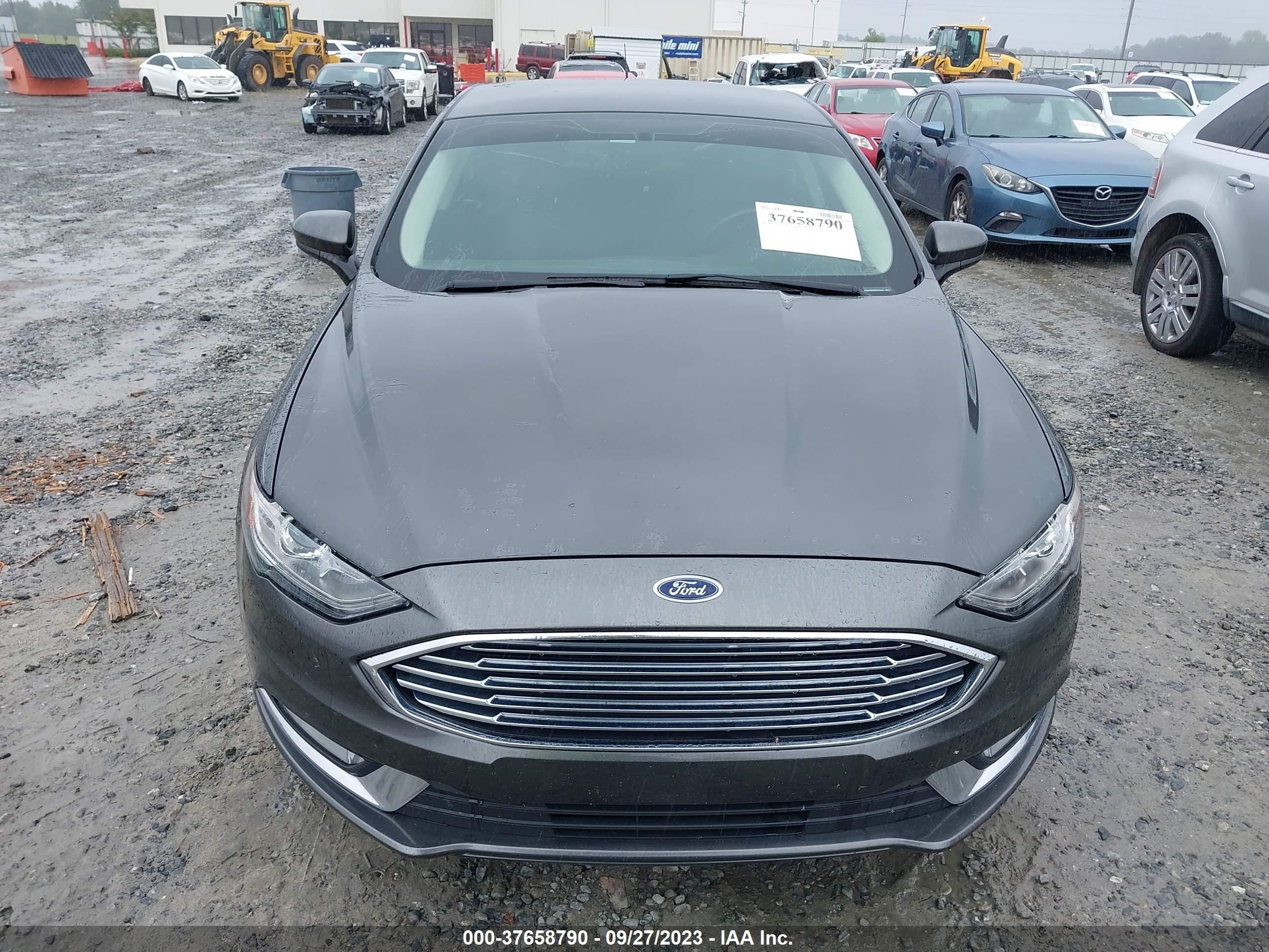 3FA6P0HD5HR372089  ford fusion 2017 IMG 5