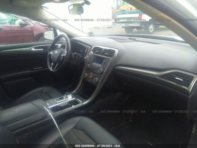 3FA6P0LUXHR386979  ford fusion 2017 IMG 4