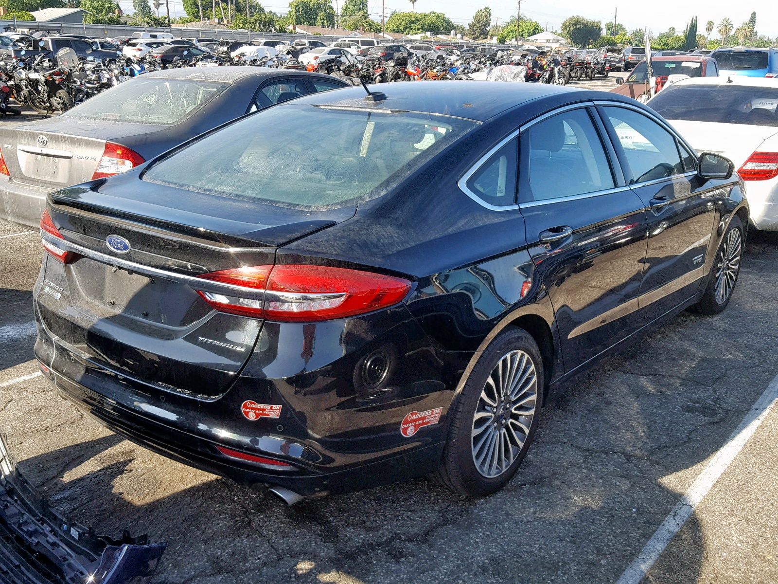 3FA6P0SUXHR329229  ford fusion 2017 IMG 3