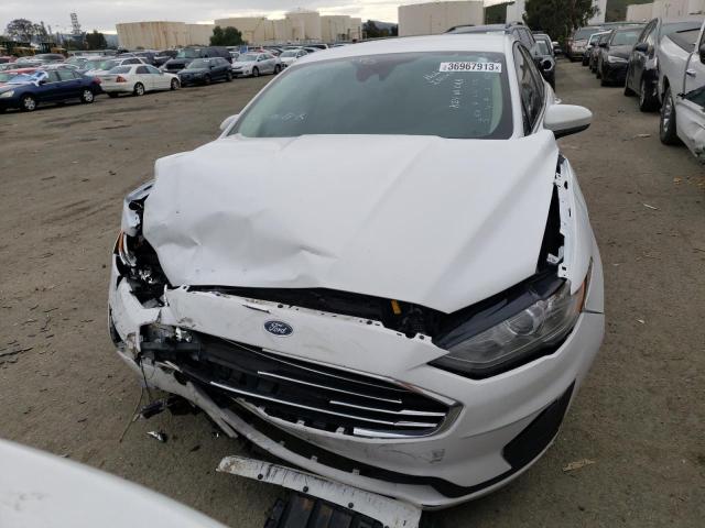 3FA6P0LU2KR182121  ford  2019 IMG 4