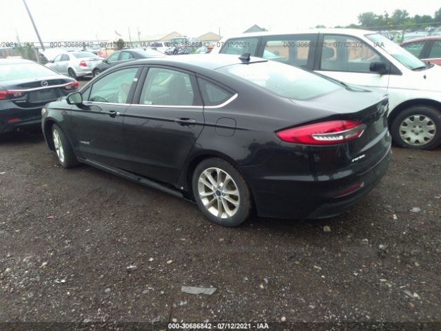 3FA6P0LU7KR130094  ford  2019 IMG 2