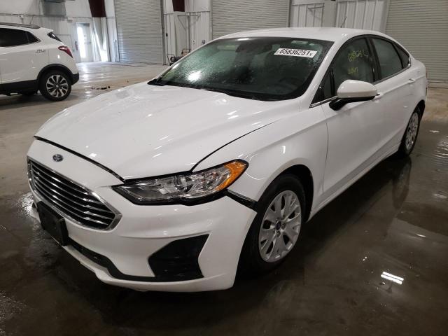 3FA6P0G72KR286709  ford  2019 IMG 1