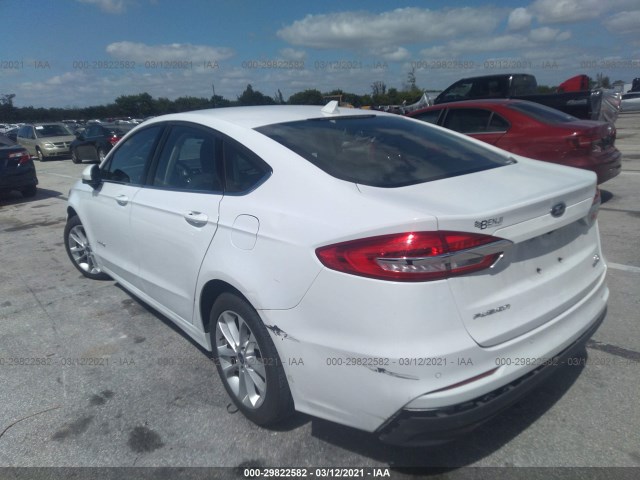 3FA6P0LU1KR240980  ford  2019 IMG 2