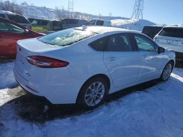 3FA6P0LU2KR216395  ford  2019 IMG 2