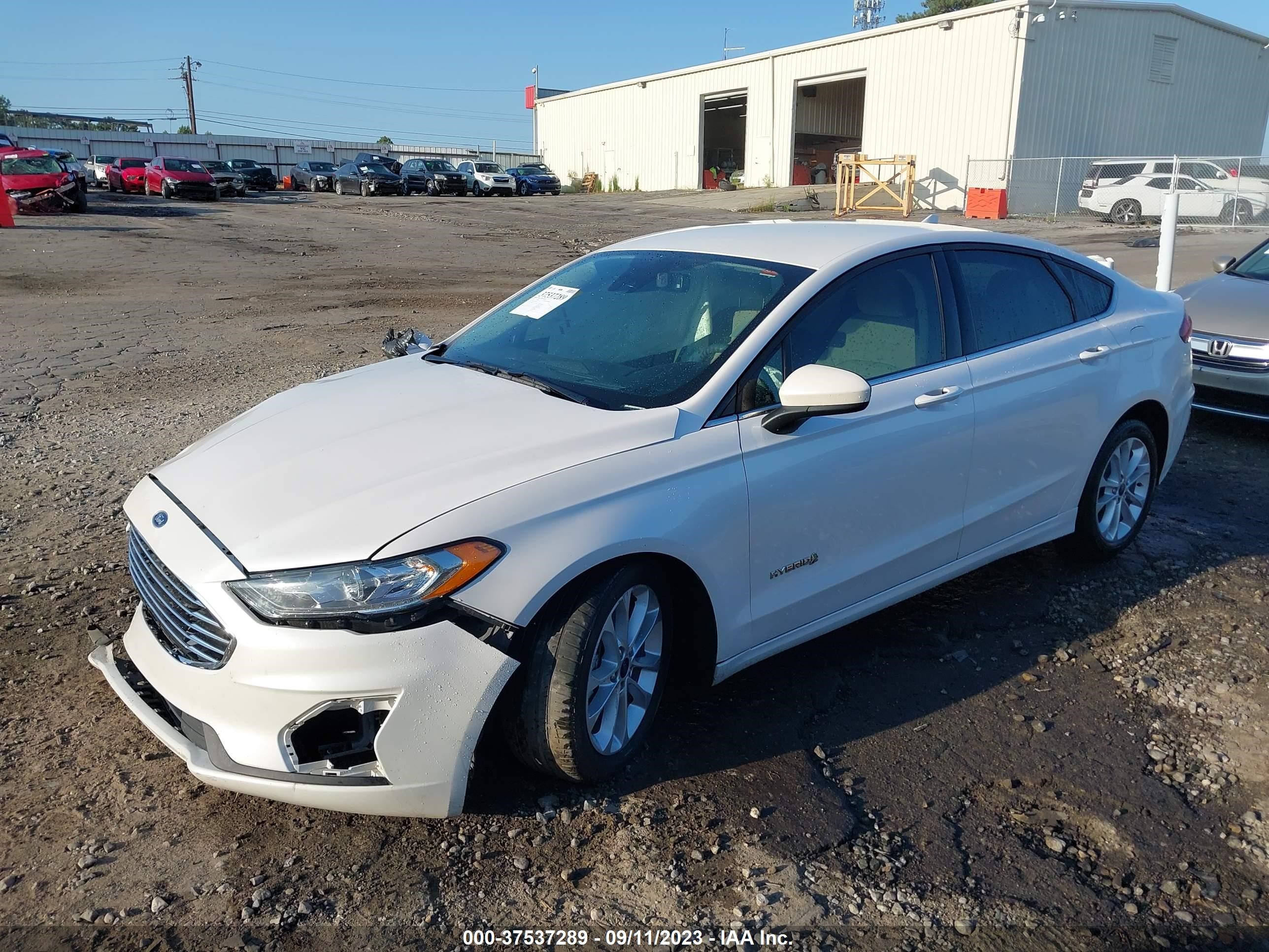 3FA6P0LU3KR267131  ford fusion 2019 IMG 1