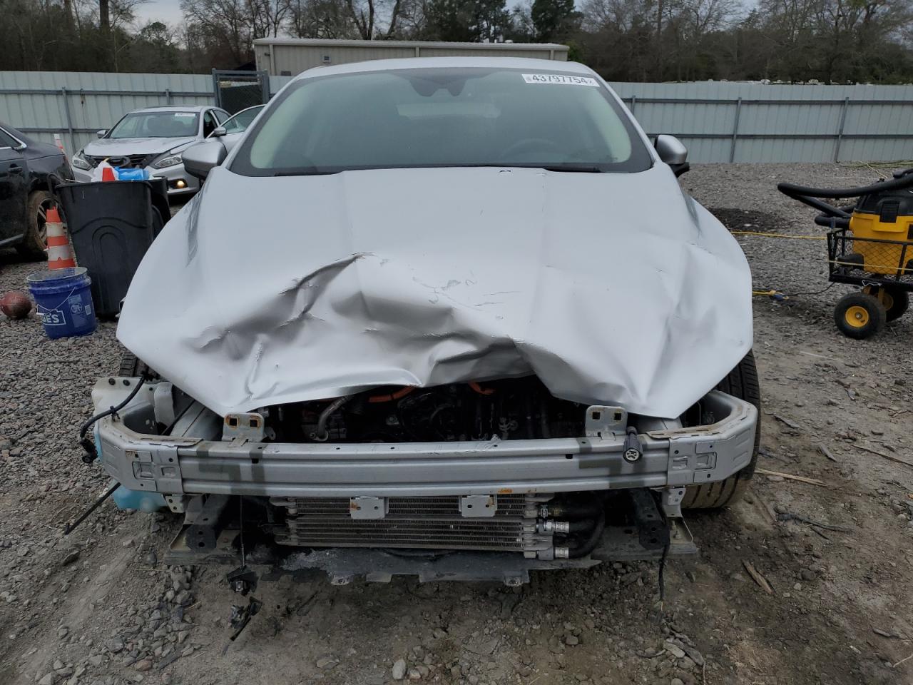 3FA6P0LUXKR220520  ford fusion 2019 IMG 4