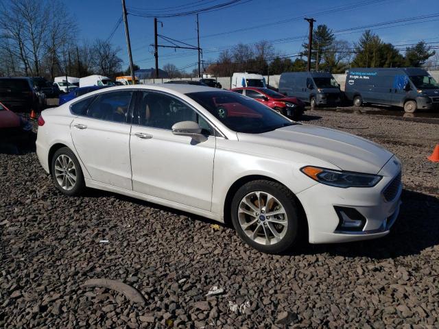 3FA6P0SU0KR228529  ford fusion 2019 IMG 3