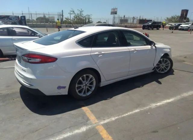 3FA6P0SU3KR174188  ford fusion 2019 IMG 3