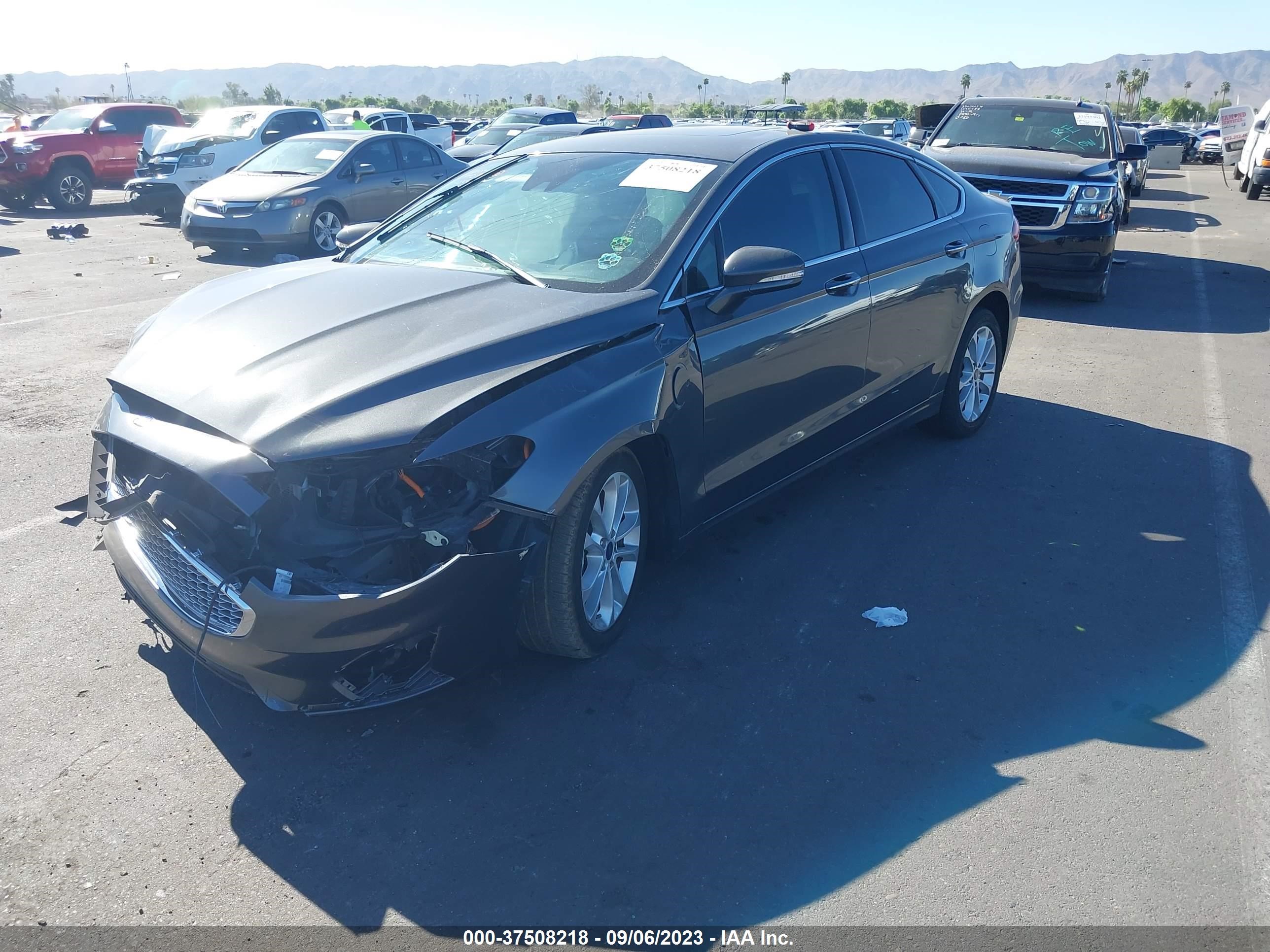 3FA6P0SU6KR201223  ford fusion 2019 IMG 1