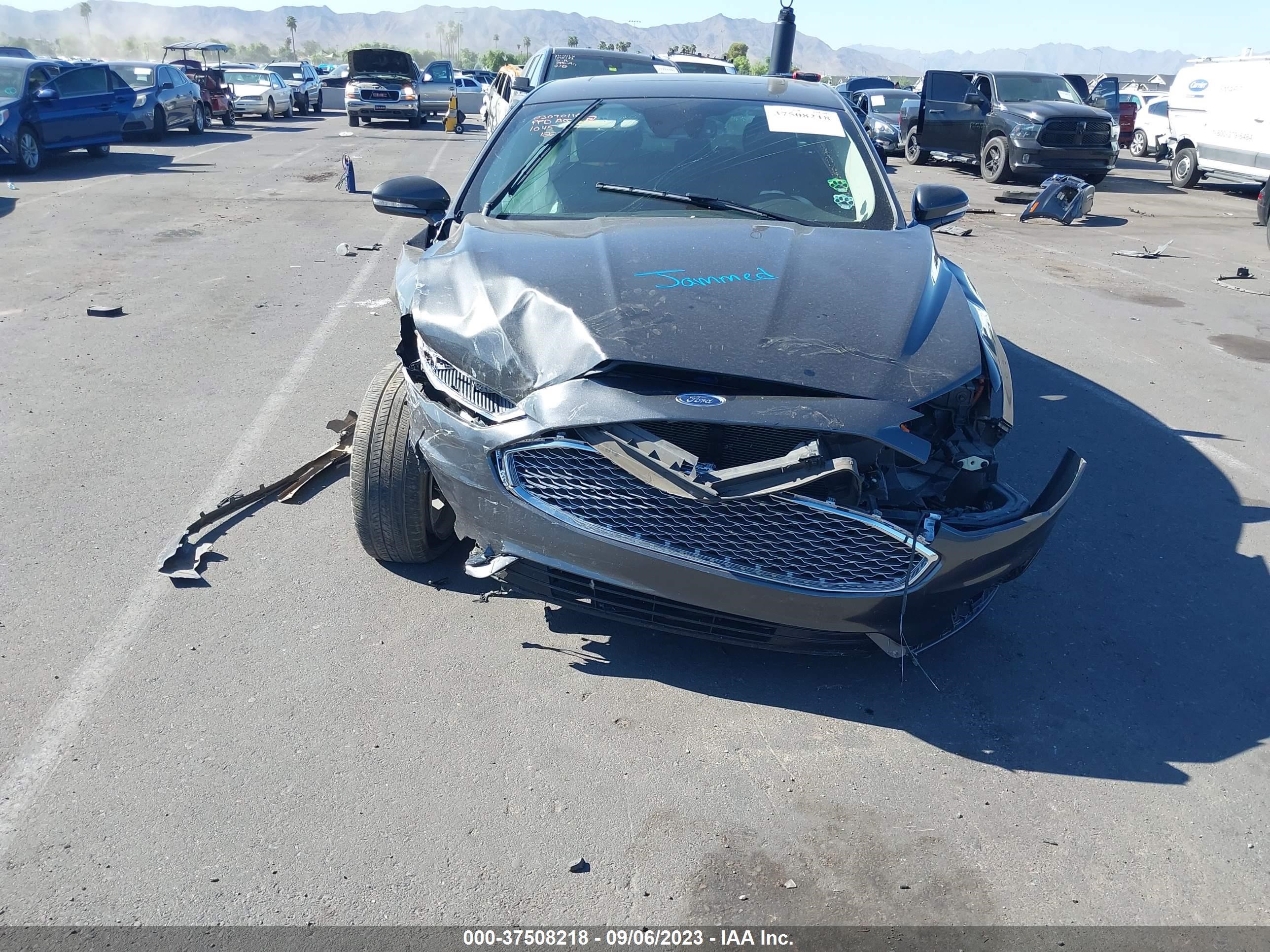 3FA6P0SU6KR201223  ford fusion 2019 IMG 5