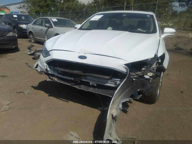 3FA6P0MU2KR197443  ford fusion hybrid 2019 IMG 5