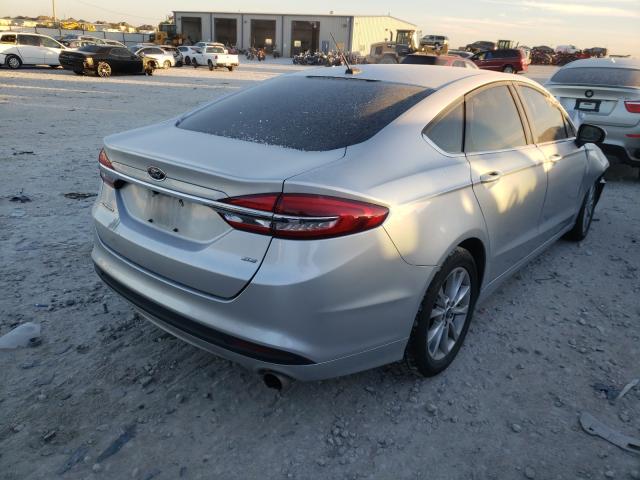 3FA6P0H74HR217799  ford fusion se 2017 IMG 3