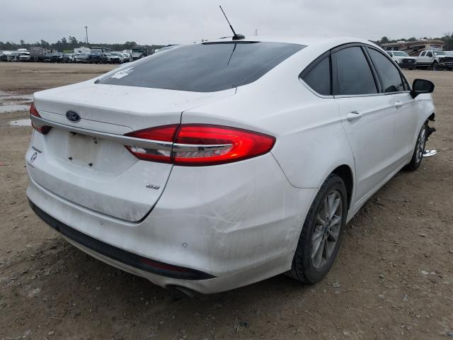 3FA6P0H7XHR235191  ford fusion se 2017 IMG 3