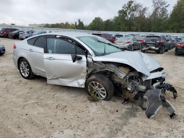 3FA6P0H71KR122396  ford fusion se 2019 IMG 3