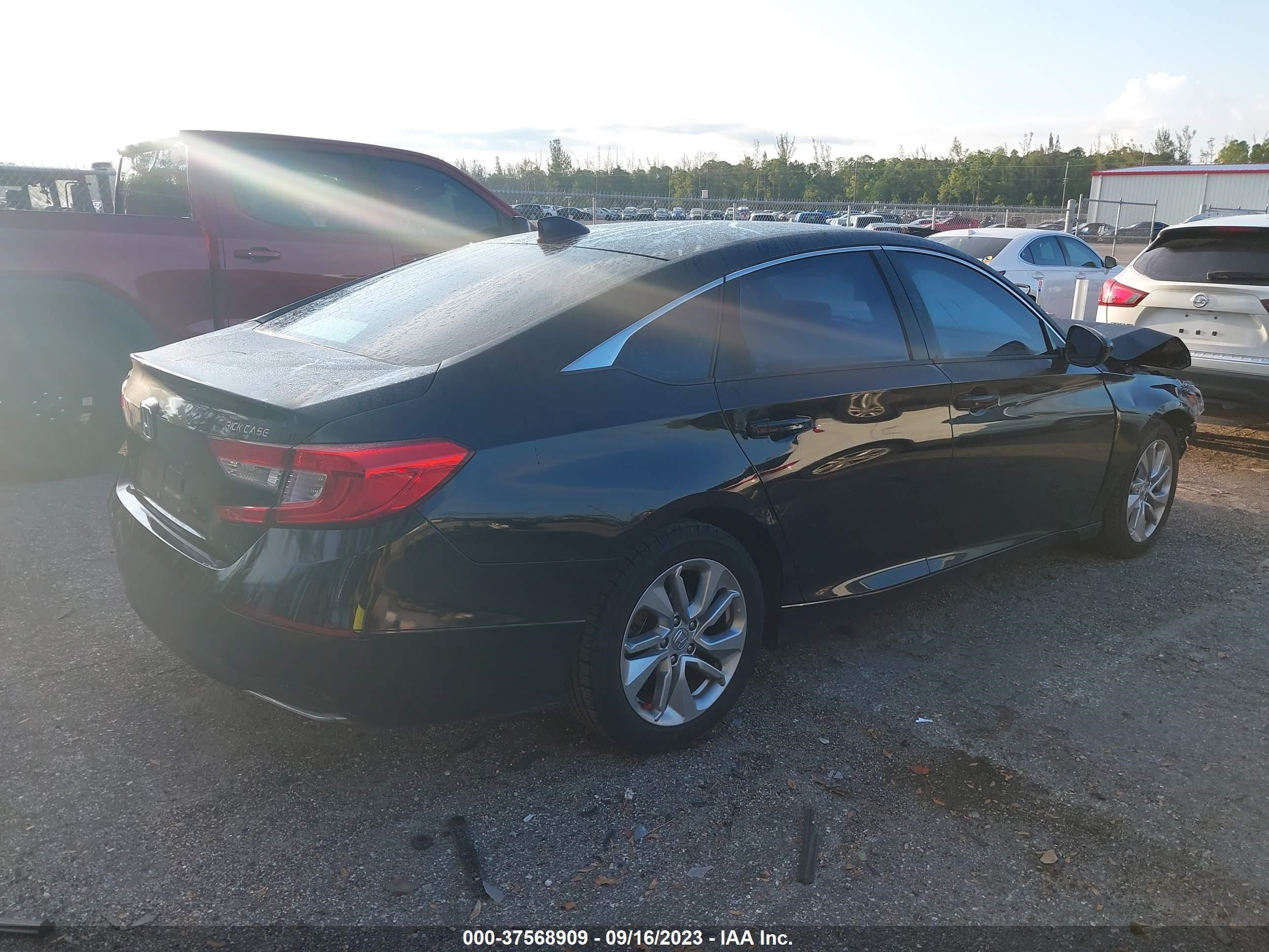 1HGCV1F11KA087216  honda accord 2019 IMG 3